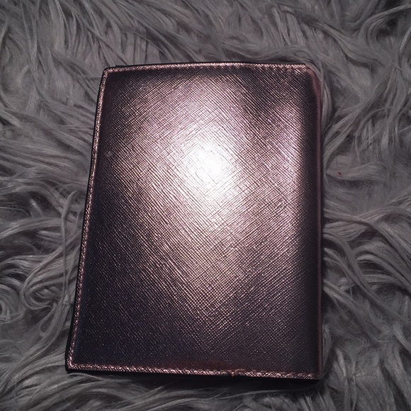 Rose gold Victoria Secret Wallet - Picture 3 of 3